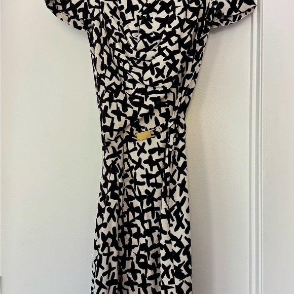 Diane Von Furstenberg Black and White Abstract Dress